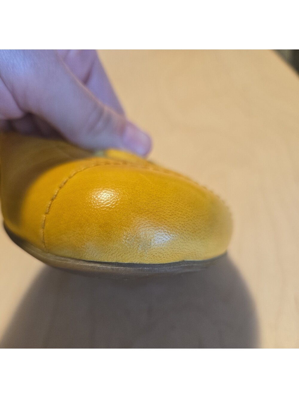Miz Mooz flats shoes Yellow Sz 10 Leather Womens - Picture 3 of 12
